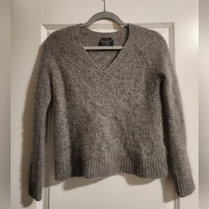 Abercrombie & Fitch Charcoal V-Neck Cashmere Sweater